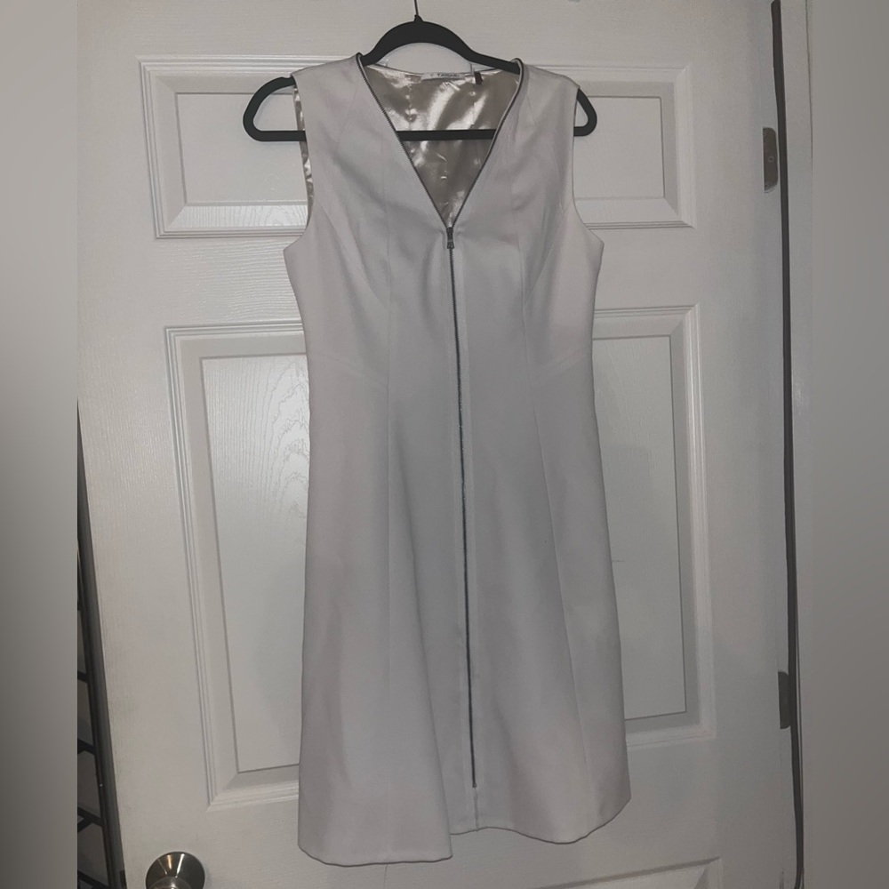 T Tahari Lucine white Zipper Front Dress a-line 6 small